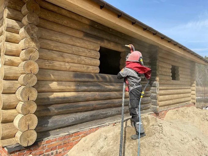 Очистка деревянных поверхностей, домов